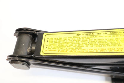 2009-2012 HYUNDAI ELANTRA SPARE TIRE EMERGENCY SCISSOR JACK TOOL KIT 09110-2H000