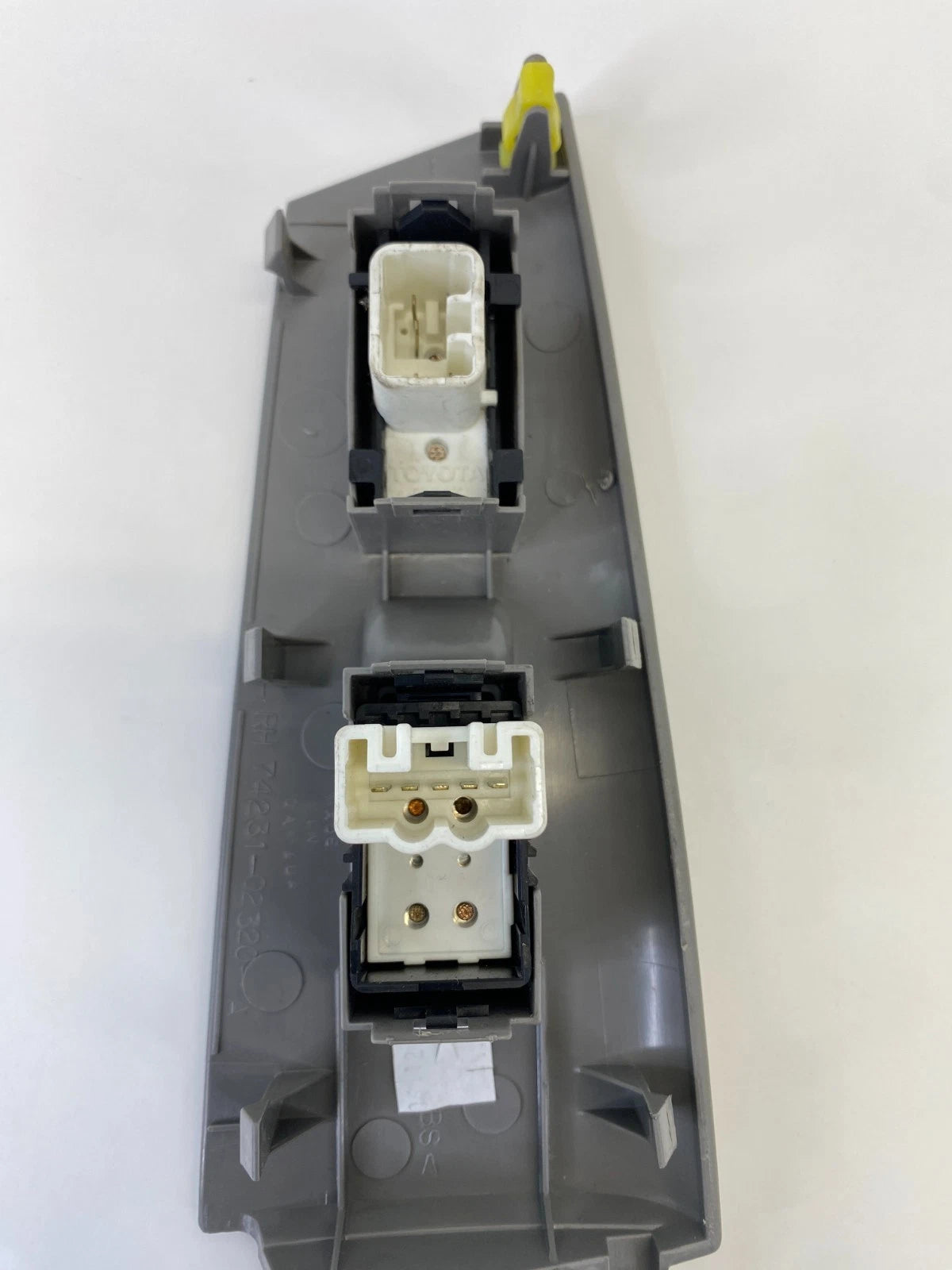 03-08 TOYOTA COROLLA FRONT RIGHT PASSENGER DOOR WINDOW SWITCH BEZEL 74231-02320