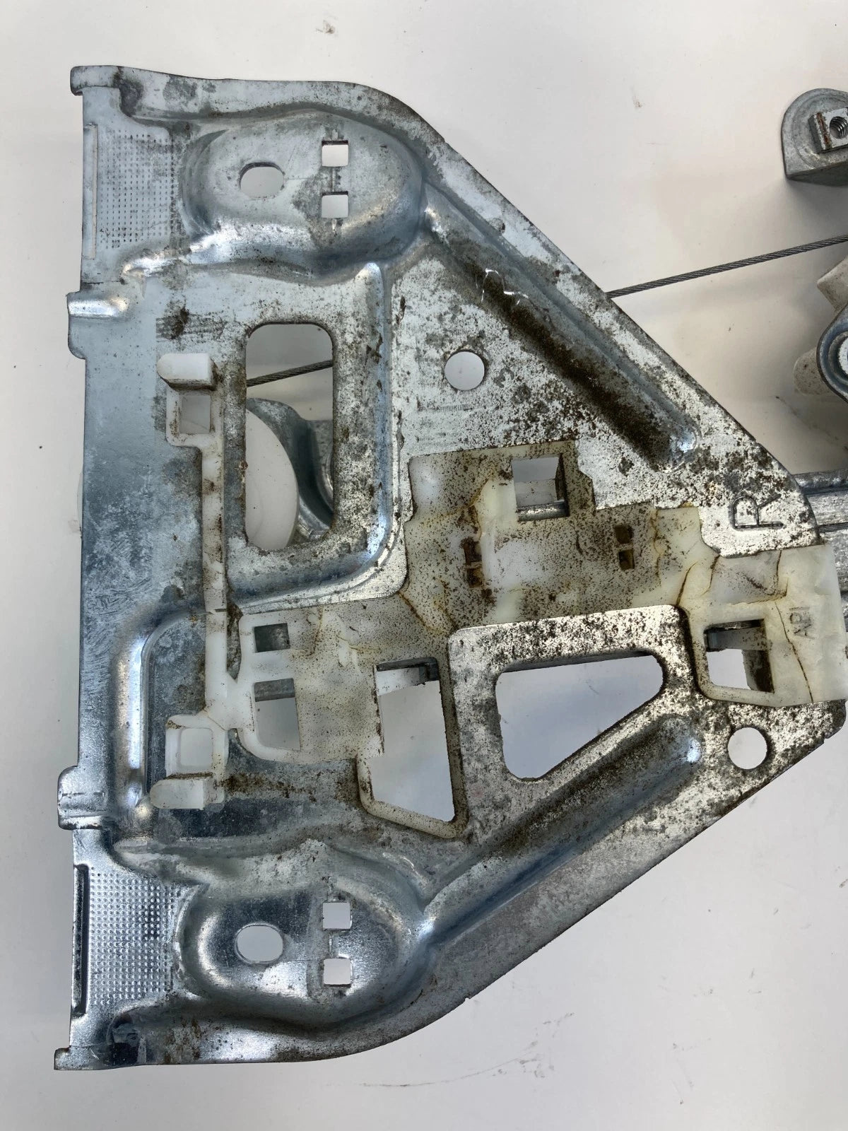 05-11 CADILLAC STS REAR RIGHT DOOR POWER WINDOW MOTOR & REGULATOR 25999741 OEM