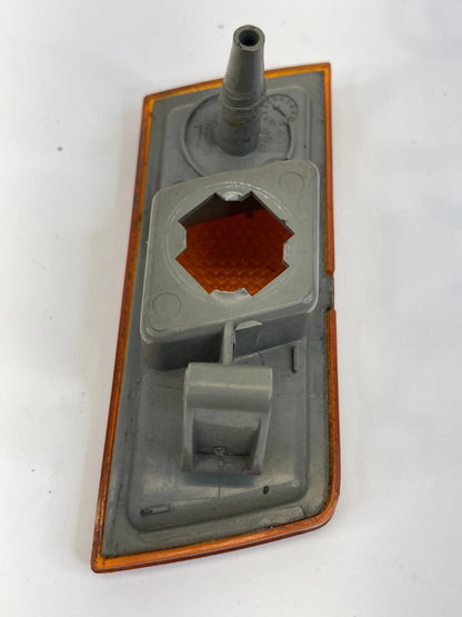 05 06 07 08 09 10 CHRYSLER 300 FRONT BUMPER LEFT SIDE MARKER LIGHT LAMP OEM
