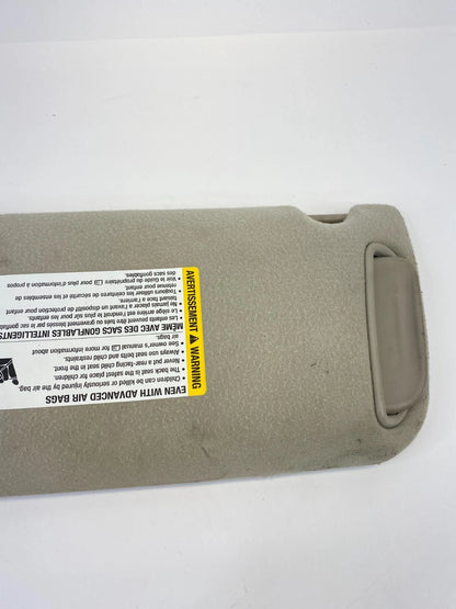 2003 2004 CHEVROLET AVALANCHE 1500 RIGHT SIDE SUNVISOR SUN VISOR SHADE OEM