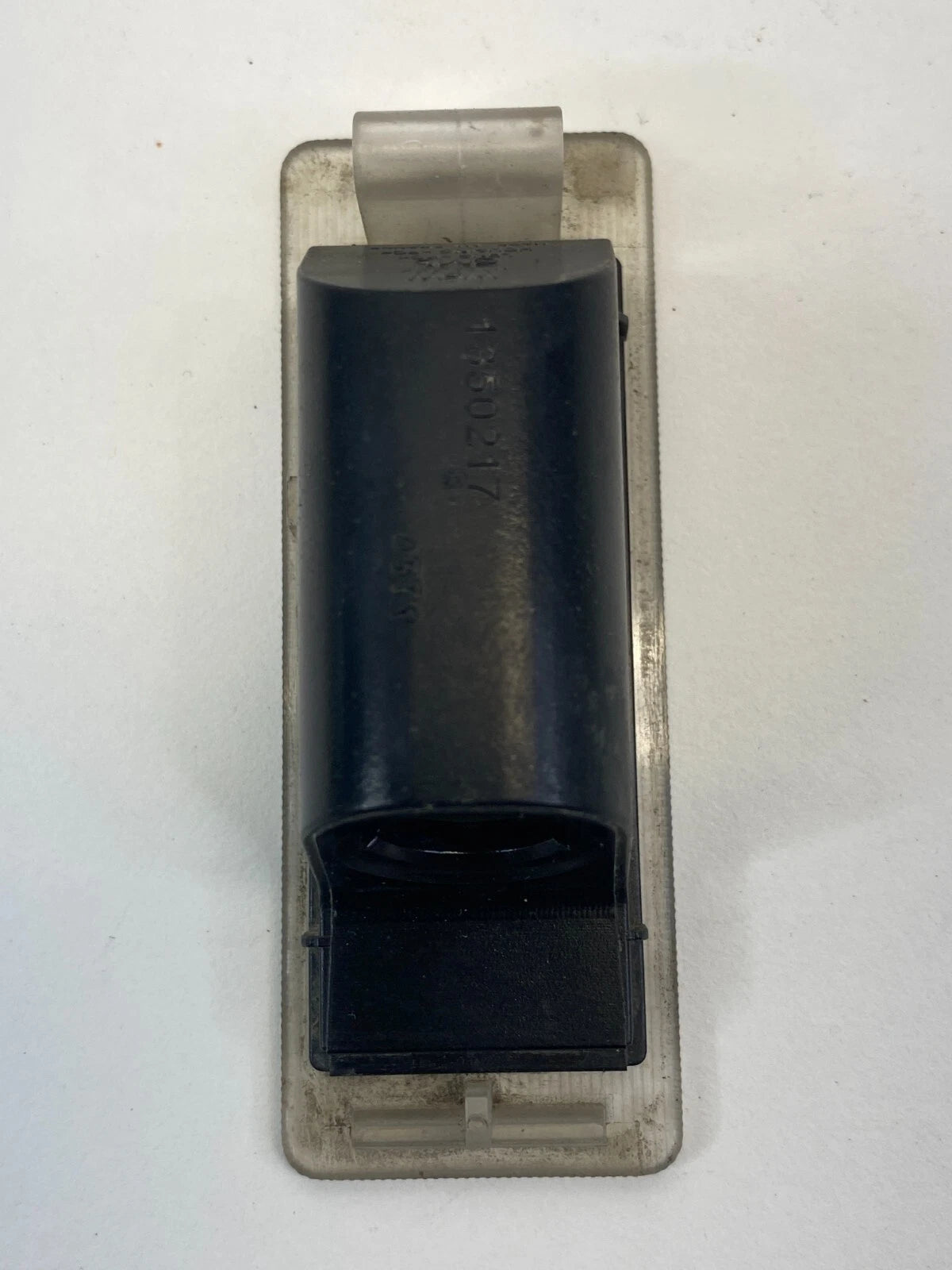 2012-2020 CHEVROLET SONIC REAR LICENSE PLATE LIGHT LAMP 1350217 OEM