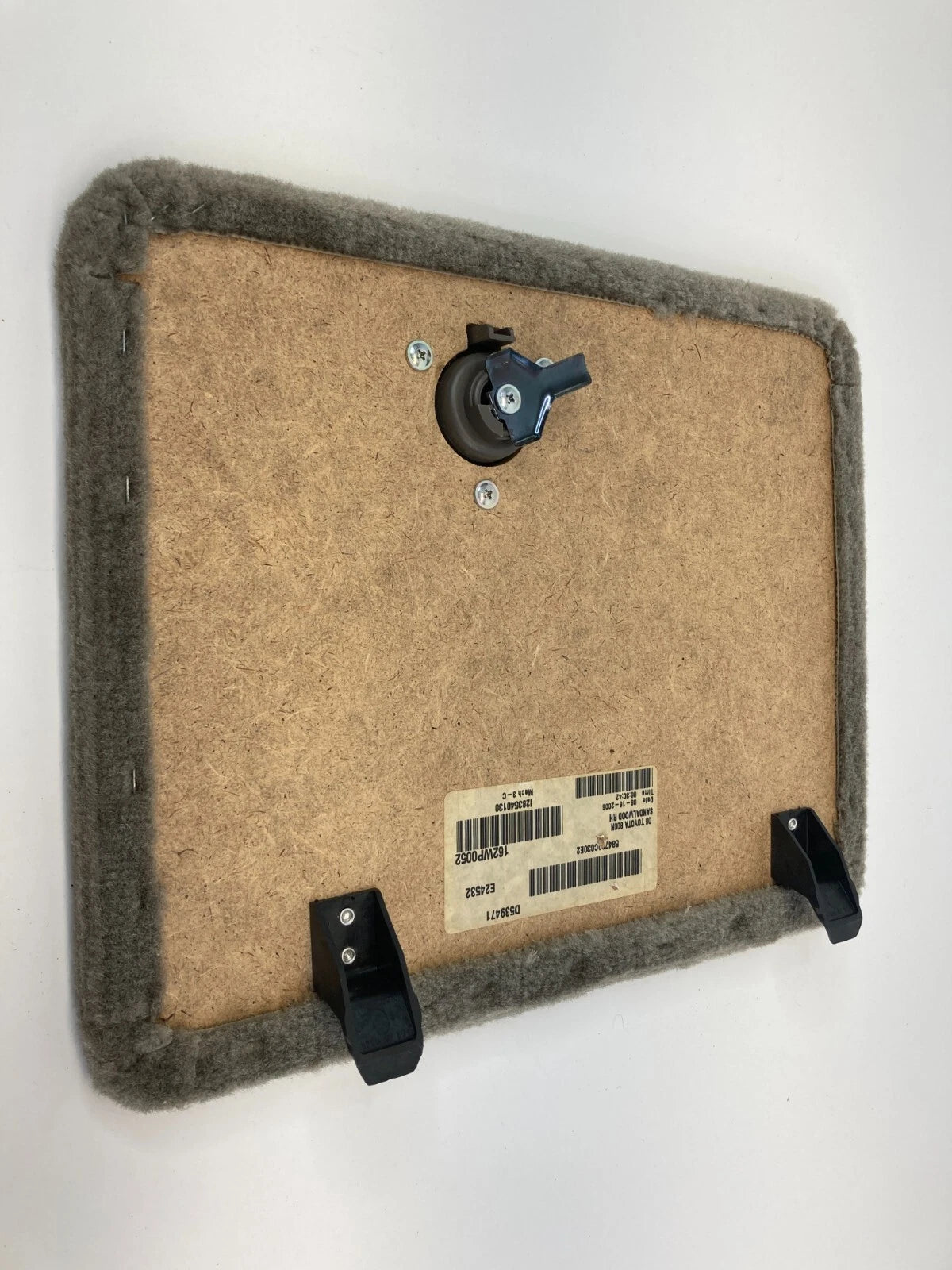2006 TOYOTA TUNDRA SR5 TAN ACCESS CAB FLOOR STORAGE COMPARTMENT LID 584700C030