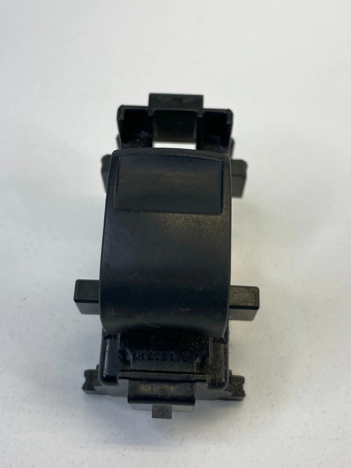 08-15 SCION XB 08-14 XD FRONT RIGHT SIDE DOOR POWER WINDOW SWITCH 1928292