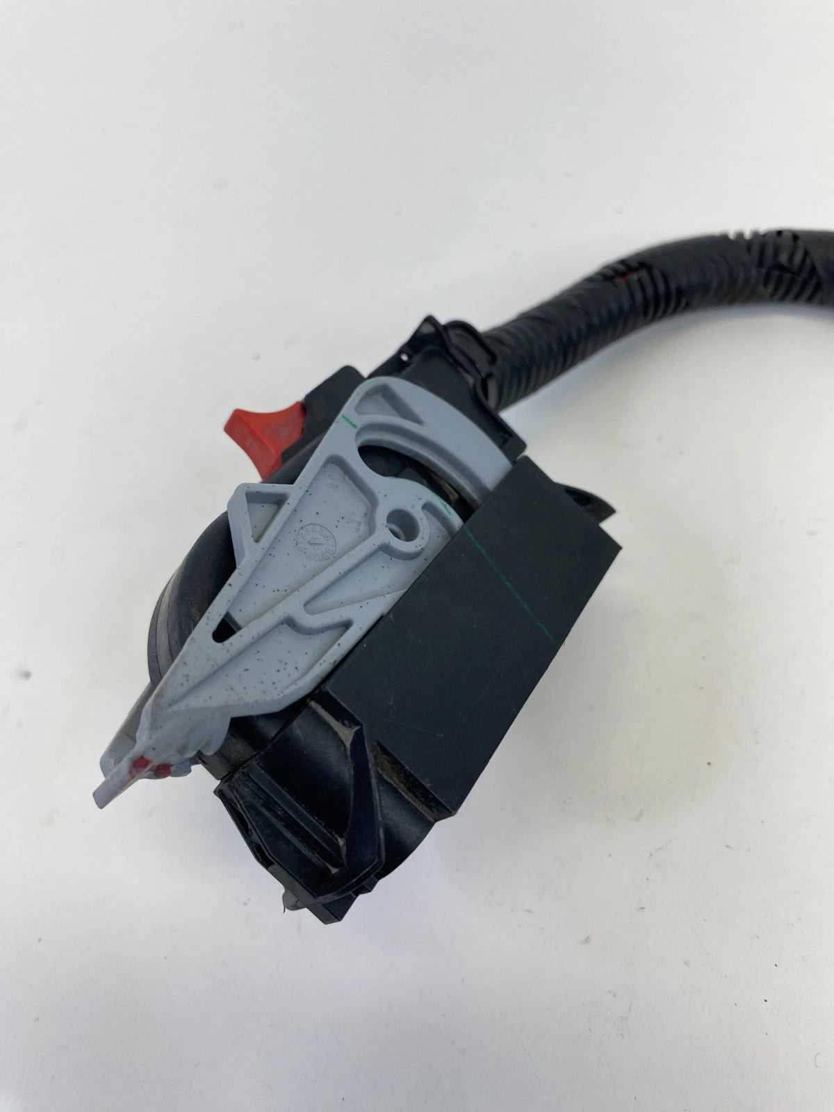 10-12 Hyundai Santa Fe 4WD AT ABS Anti-Lock Brake Cable Plug Connector 13598002