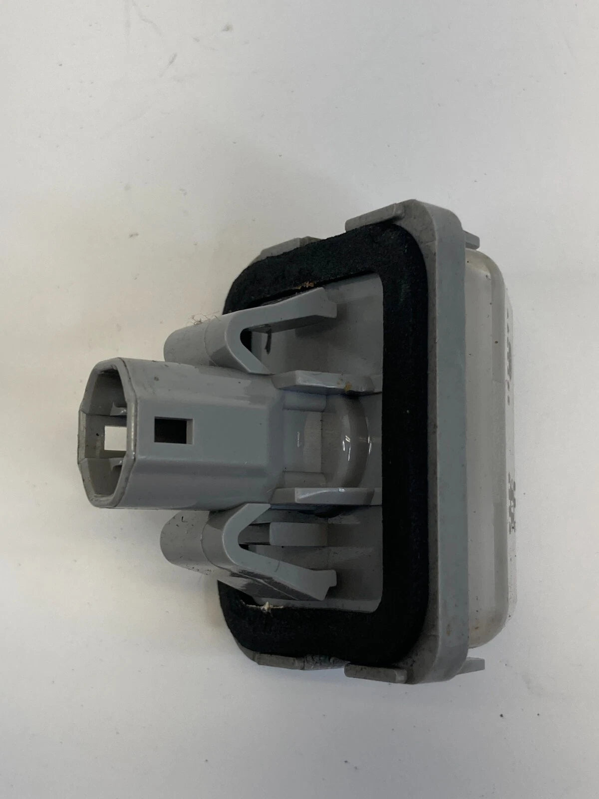 2007-2012 MAZDA CX-7 CX7 REAR TRUNK LICENSE PLATE LIGHT LAMP 130-61971 OEM