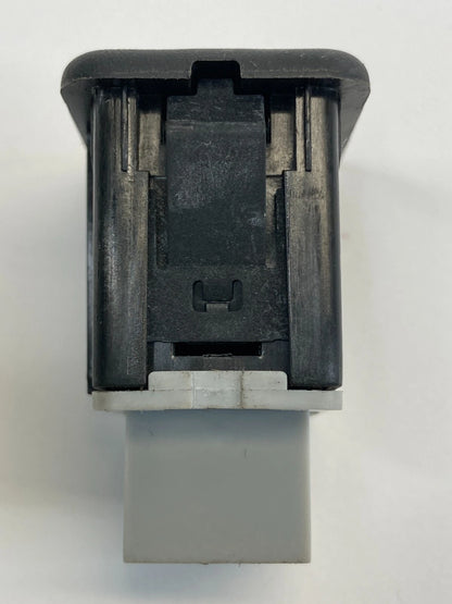 2011 2012 GMC ACADIA INSTRUMENT AUXILIARY JACK USB SOCKET RECEPTACLE 20928734