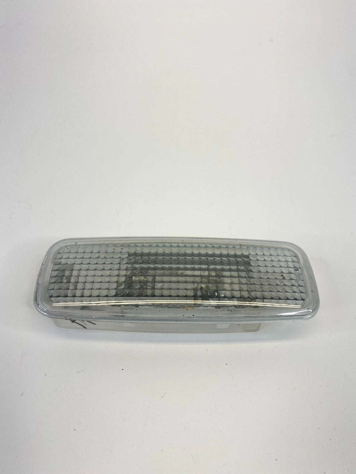 1998-2004 A6 QUATTRO FRONT RIGHT SUNVISOR LIGHT VISOR VANITY LAMP 8L0947105A OEM