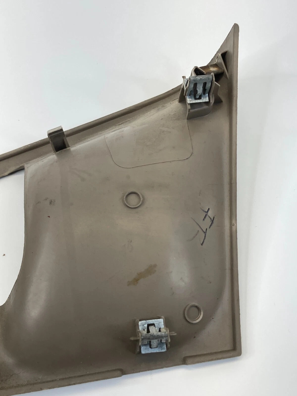 2002-2005 FORD EXPLORER FRONT RIGHT IINTERIOR DOOR HANDLE COVER BEZEL TRIM PANEL