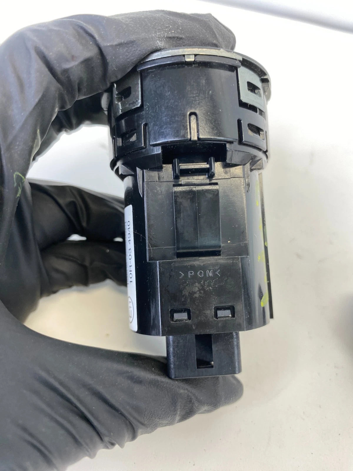 2010-2013 SUZUKI KIZASHI PUSH START STOP ENGINE IGNITION SWITCH OEM 37290-57L00
