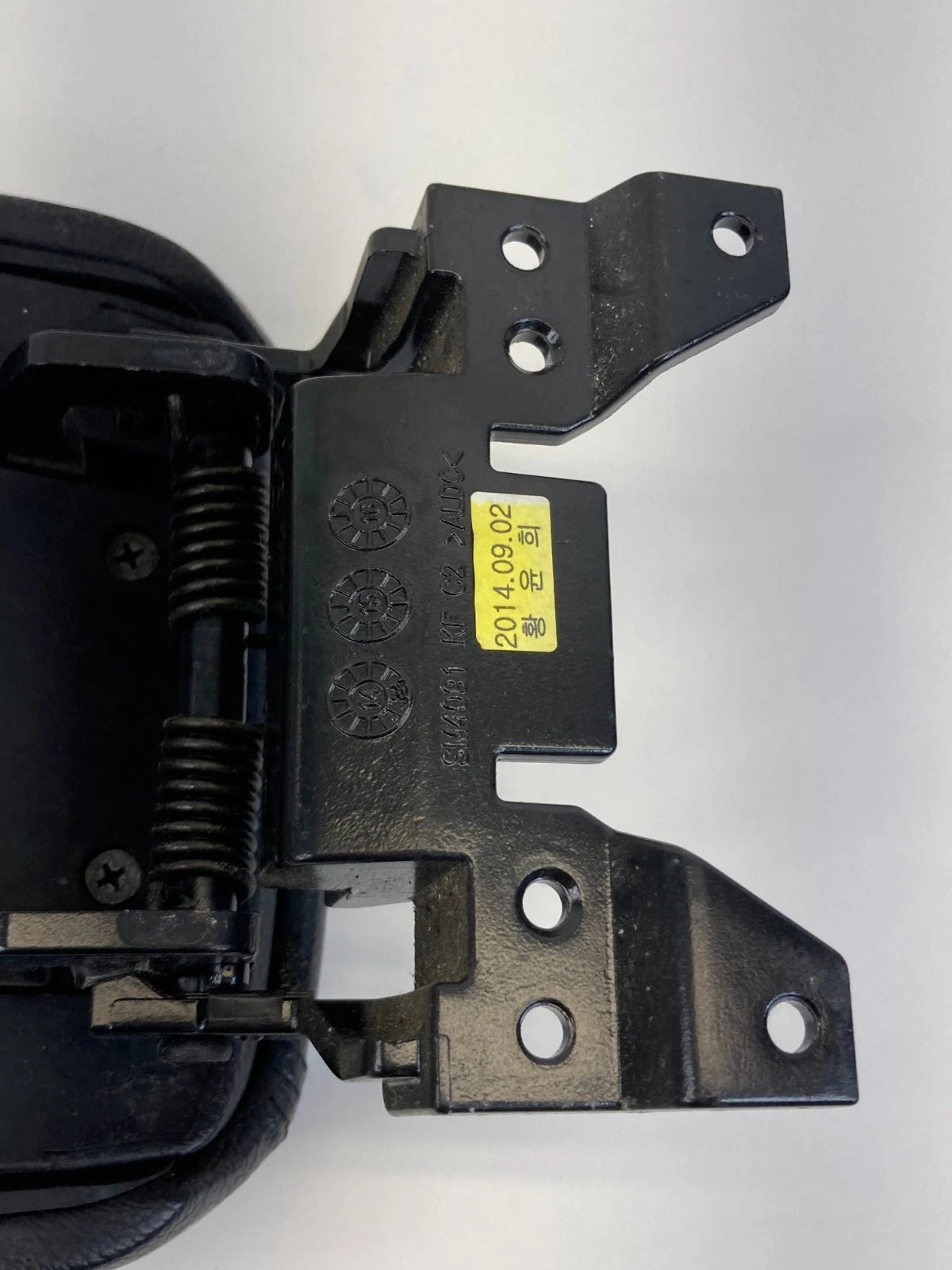 2014-2018 Kia Forte Center Console Armrest Arm Rest Lid Cover OEM