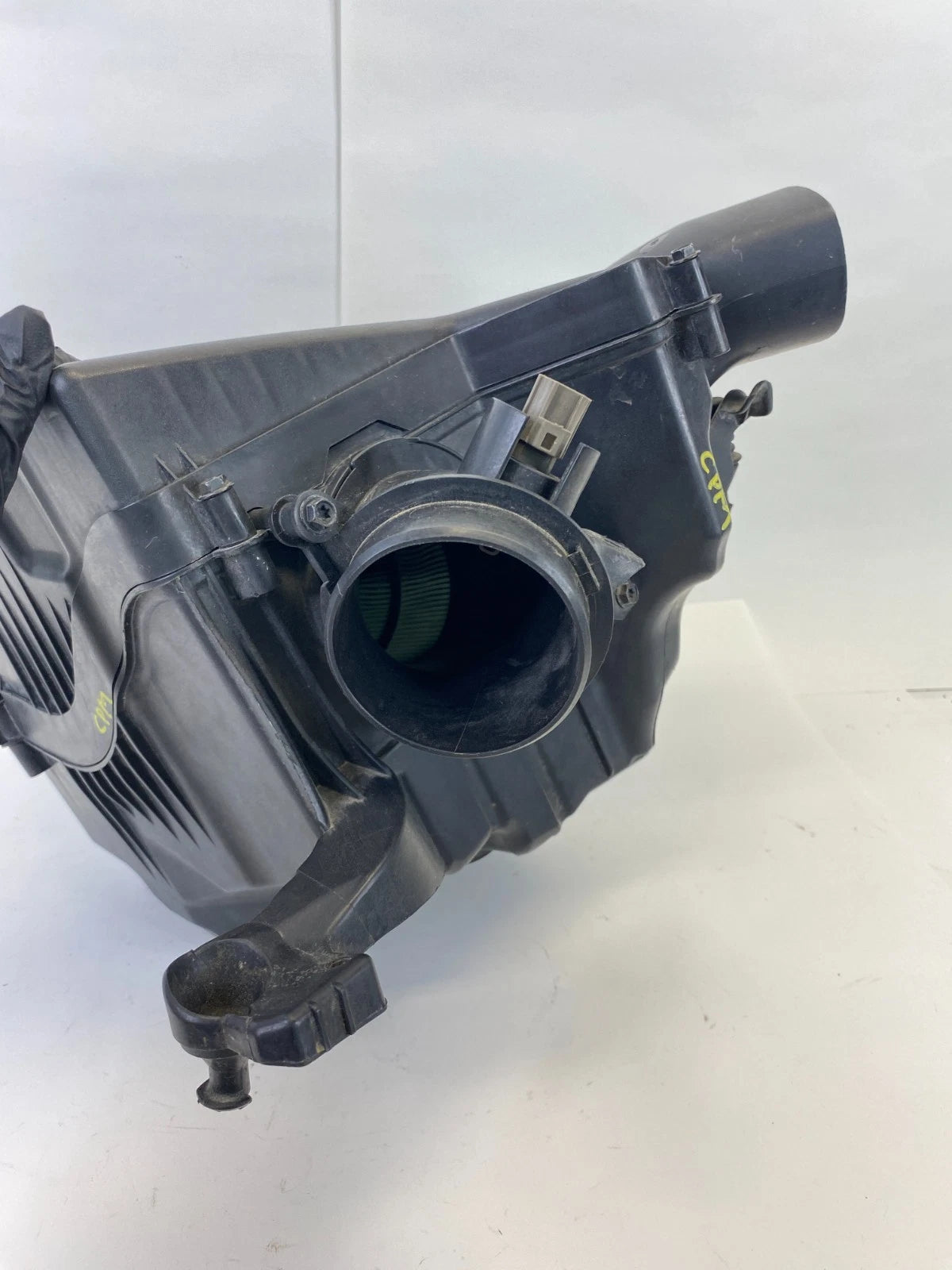 2013-2019 FORD ESCAPE 1.6L A/T ENGINE AIR CLEANER FILTER BOX HOUSING ASSY OEM