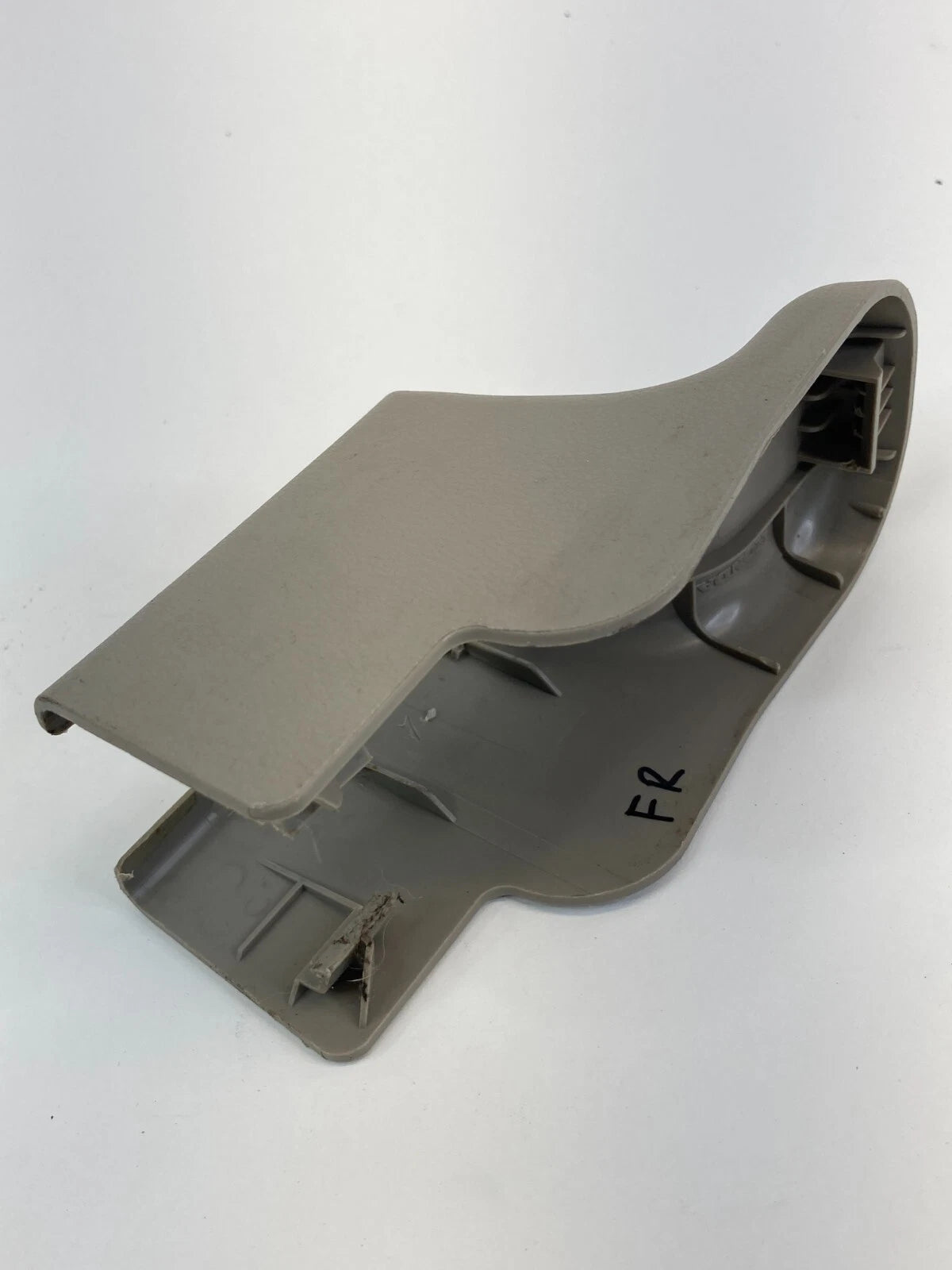 2009-2011 HONDA CIVIC REAR RIGHT SEAT RAIL TRACK OUTER BOLT TRIM COVER
