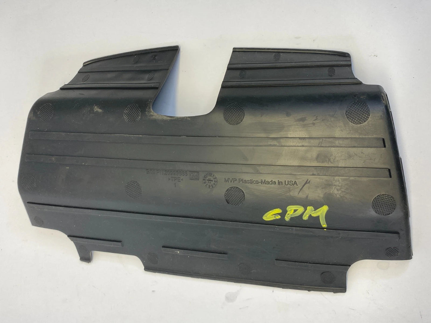 2013-2017 CHEVROLET TRAVERSE CENTER DASH STORAGE COMPARMENT RUBBER MAT 20993666