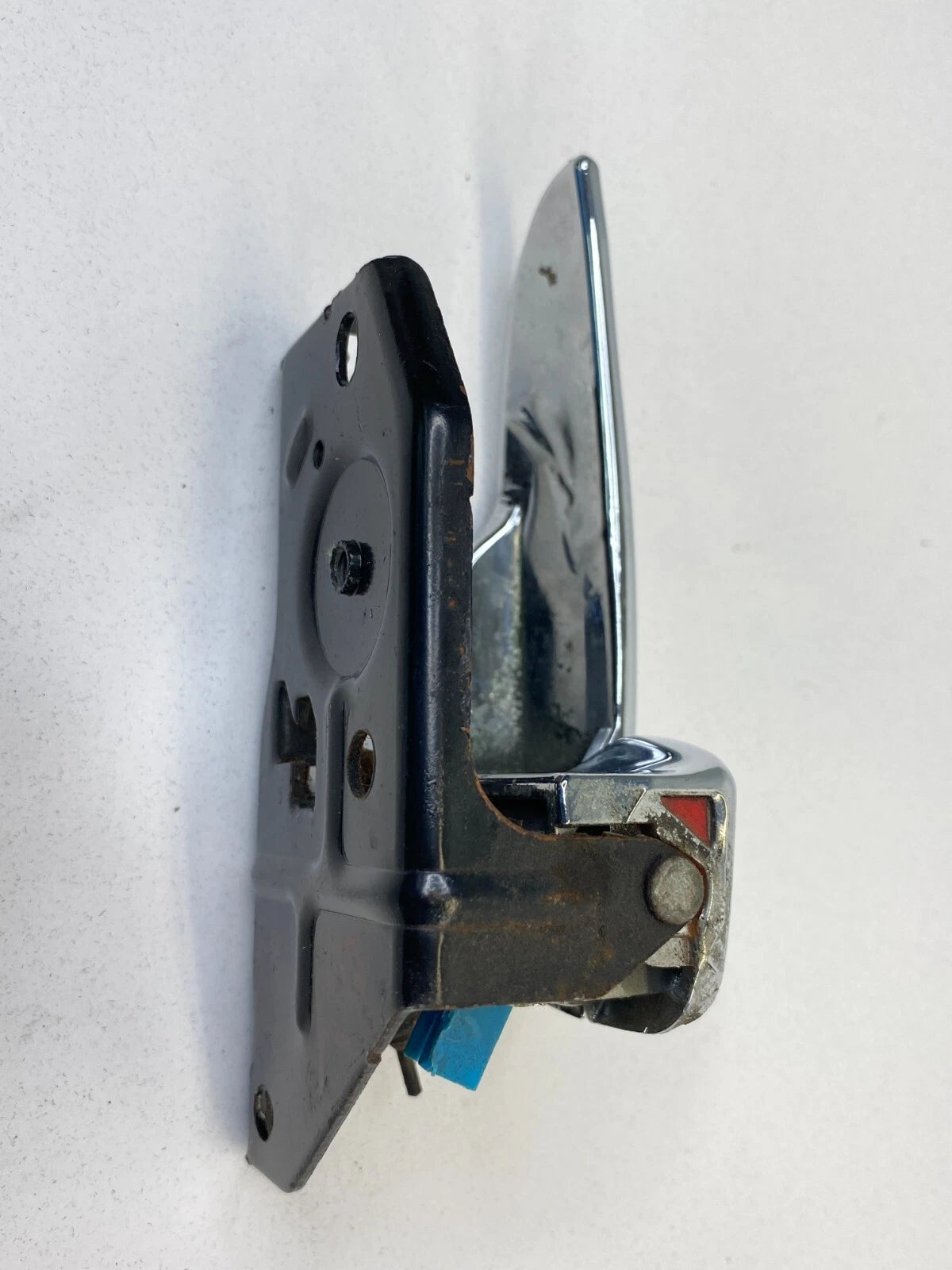 2002-2005 HYUNDAI SONATA REAR LEFT DRIVER SIDE INNER DOOR HANDLE ASSEMBLY OEM