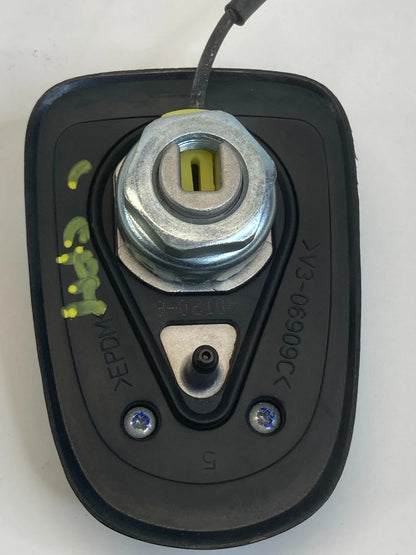 2009-2013 TOYOTA COROLLA ROOF MOUNTED RADIO ANTENNA ASSEMBLY OEM