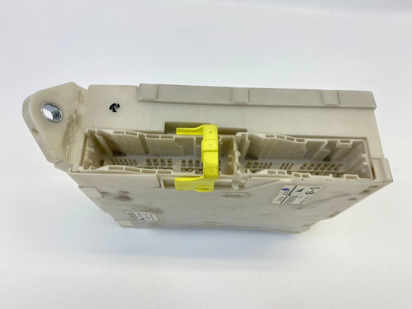 2006-2013 LEXUS IS250 LH LEFT DASH FUSE RELAY JUNCTION BLOCK UNIT OEM 8273053050
