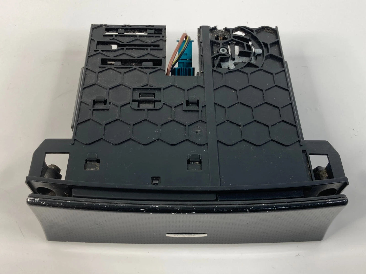 2006 2007 MERCEDES-BENZ ML 500 CENTER LOWER DASH STORAGE ASHTRAY A1648100130 OEM