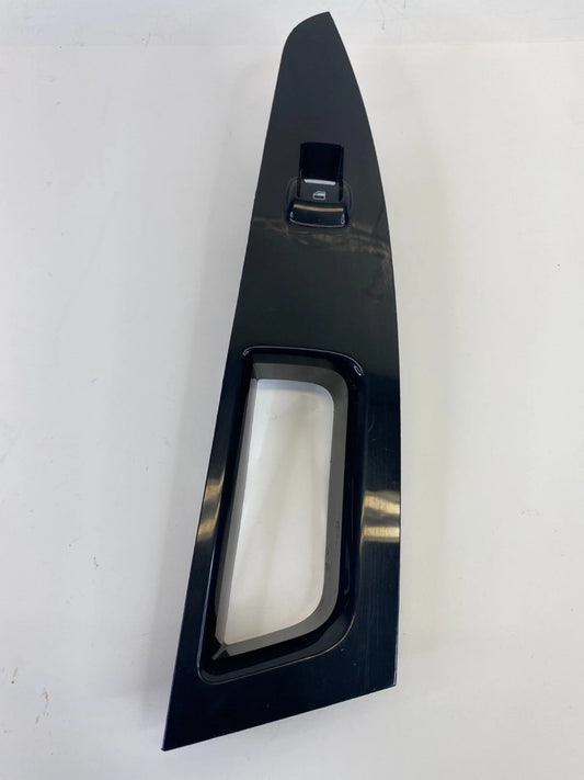 2013-2020 FORD FUSION REAR RIGHT SIDE DOOR WINDOW SWITCH W/ BEZEL DS73-14A567-B