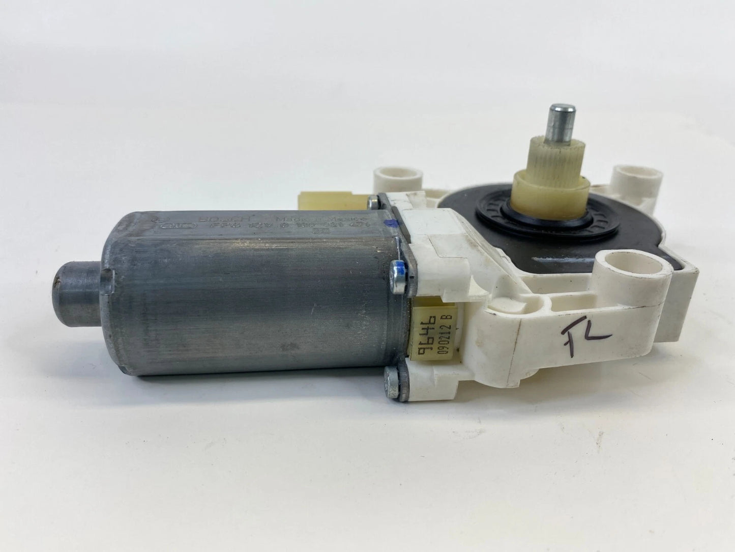 2008-2016 CHRYSLER TOWN & COUNTRY FRONT LEFT DOOR WINDOW MOTOR 0130821471 OEM