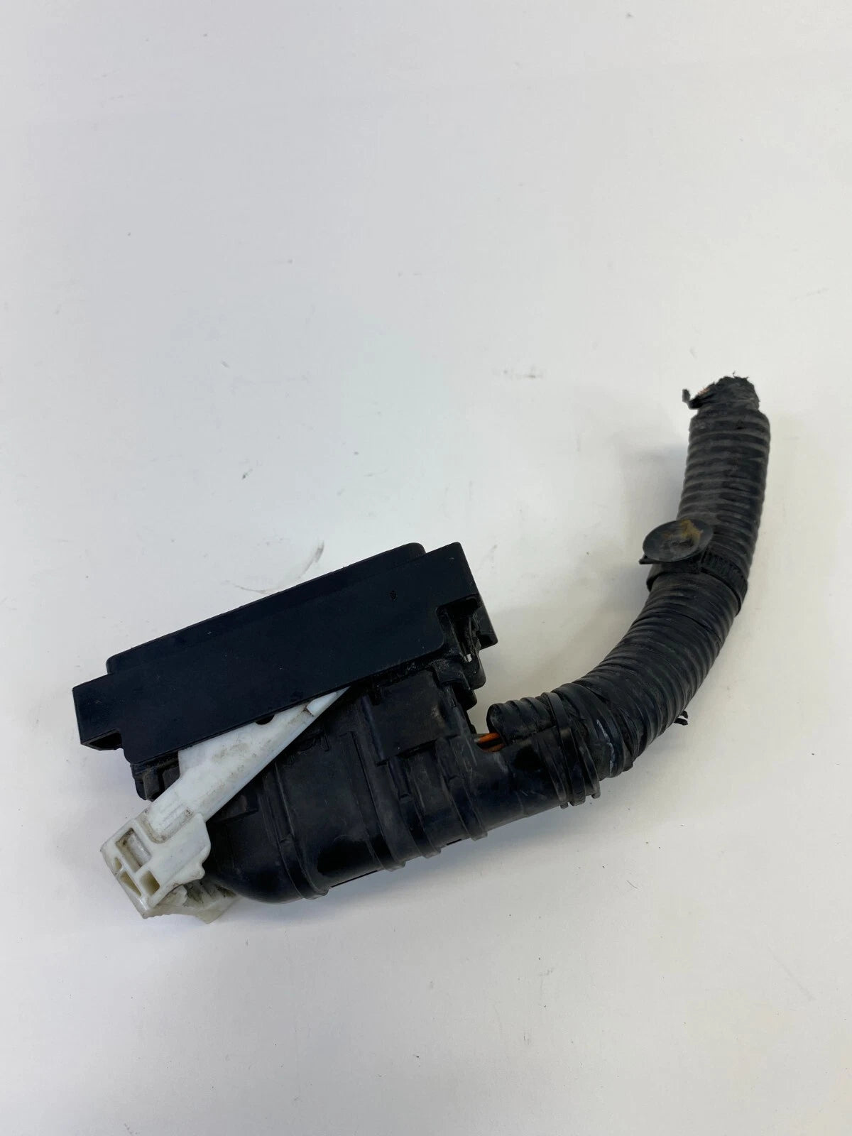 2008-2010 Honda Accord Sedan 3.5L A/T ABS Anti Lock Brake Pump Connector OEM