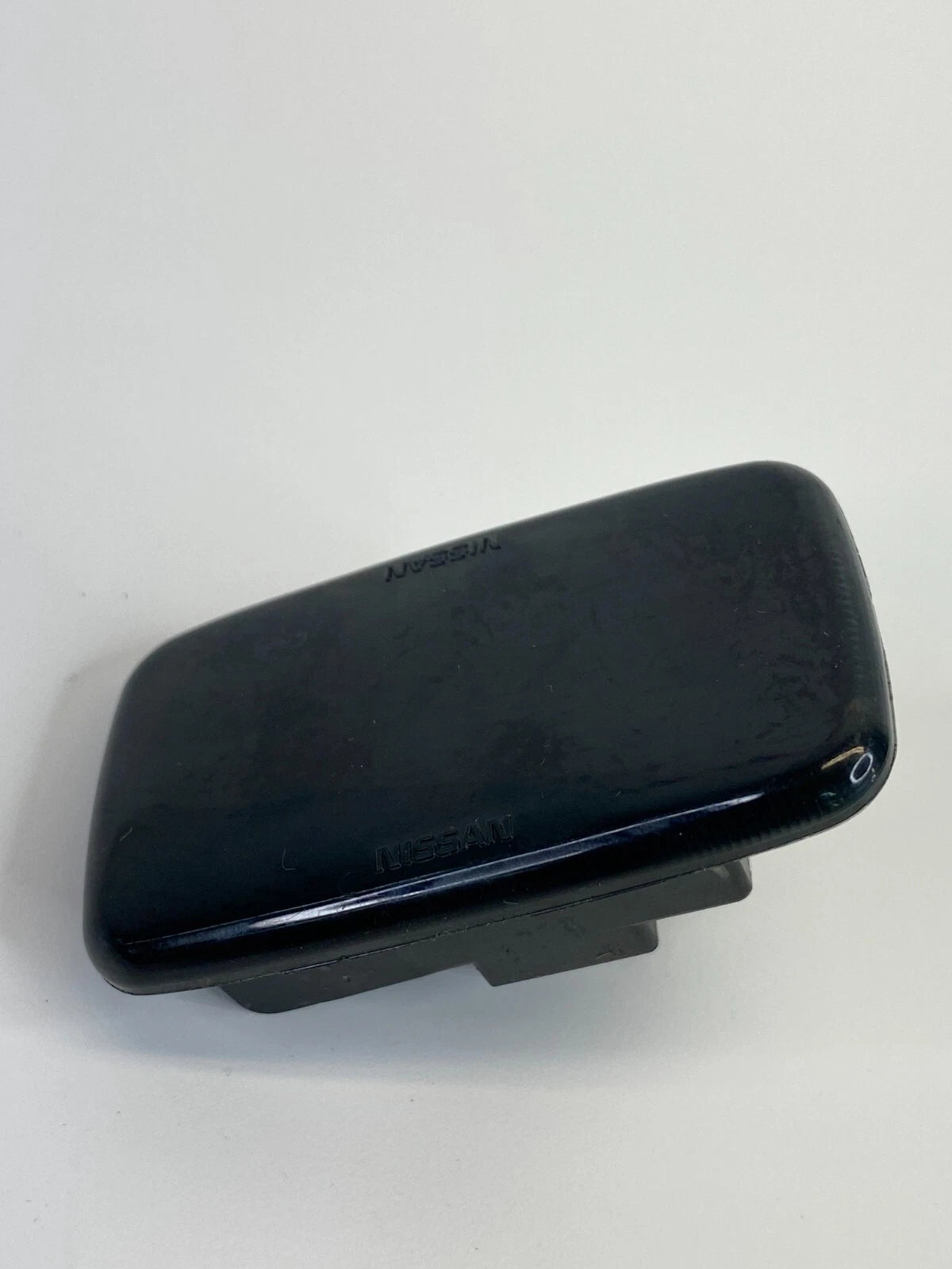 2006 07 08 09 2010 INFINITI M35 UNDER DASH LOWER DOME LIGHT LAMP