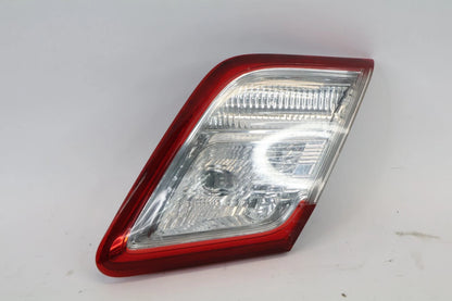 2010 2011 TOYOTA CAMRY REAR RIGHT TRUNK LID INNER TAILLIGHT BACKUP REVERSE LIGHT