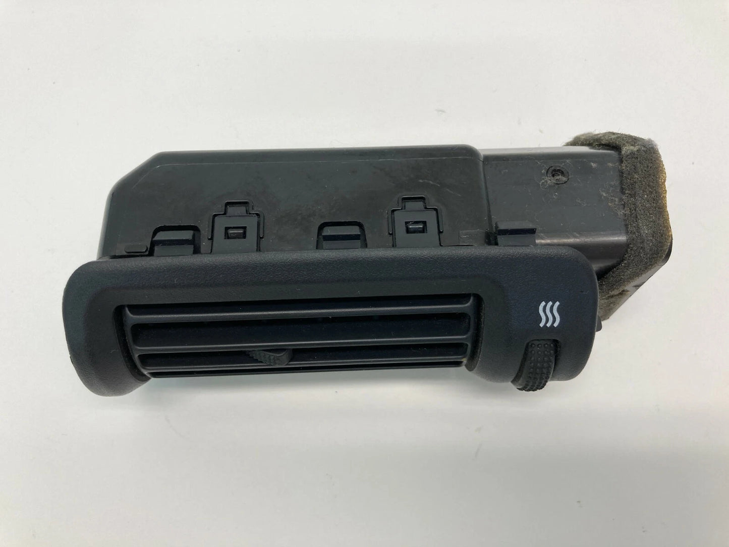 07-12 HYUNDAI VERACRUZ 07-09 SANTA FE REAR PILLAR LEFT AC AIR VENT U04467-3800