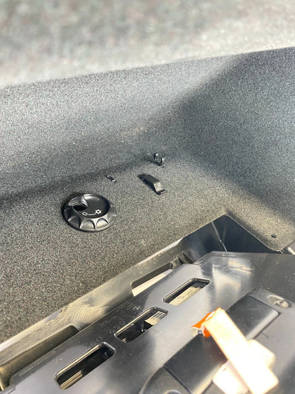 2009-2017 VW VOLKSWAGEN CC GLOVE BOX STORAGE COMPARTMENT LID 3C1857114C OEM