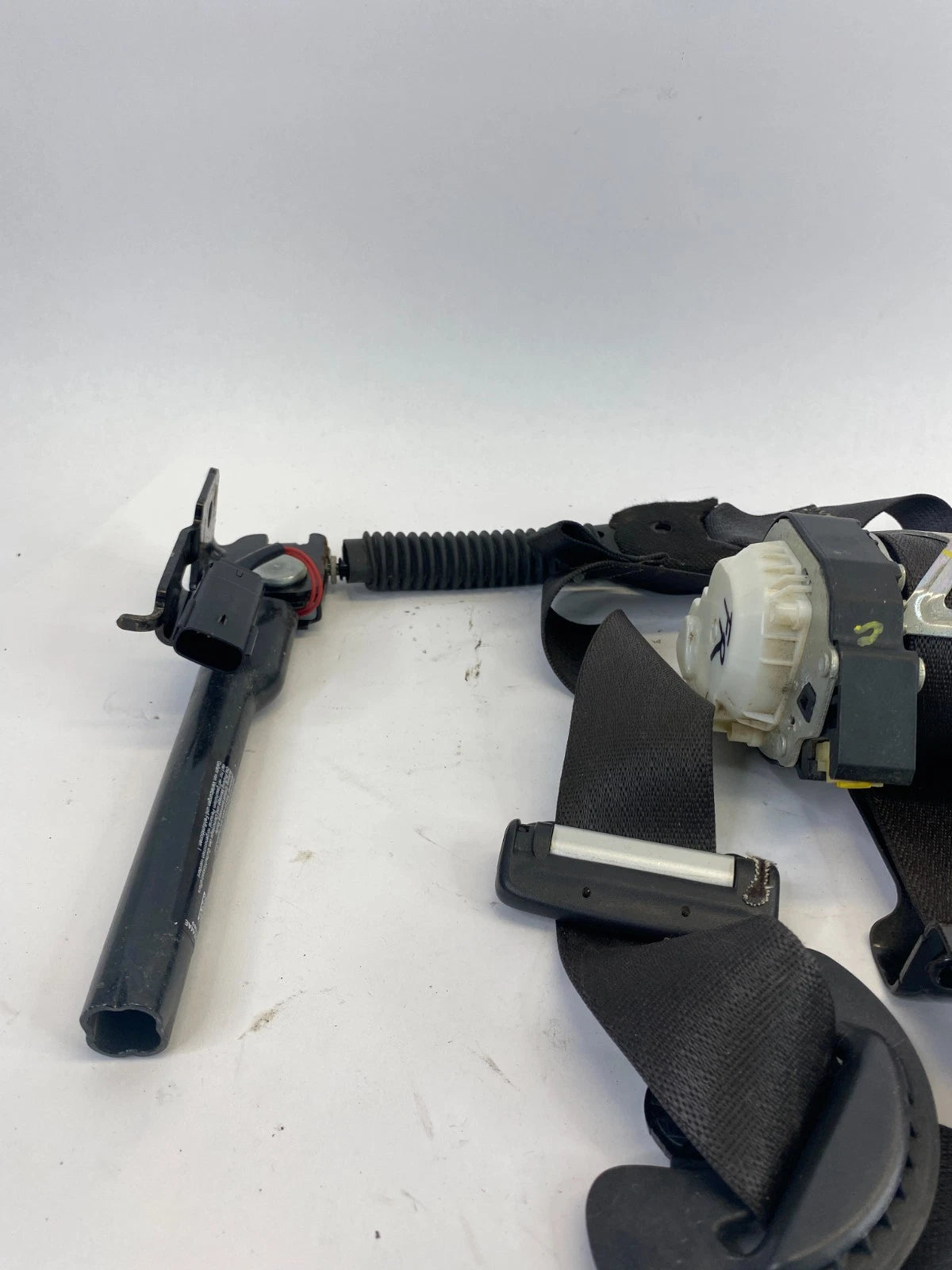 2013-2015 FORD EXPLORER FRONT RIGHT SIDE SEAT BELT RETRACTOR DB53-78612D34AC OEM