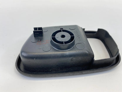 06-11 HYUNDAI ACCENT FRONT RIGHT INNER DOOR HANDLE COVER BEZEL TRIM 82621-1E001