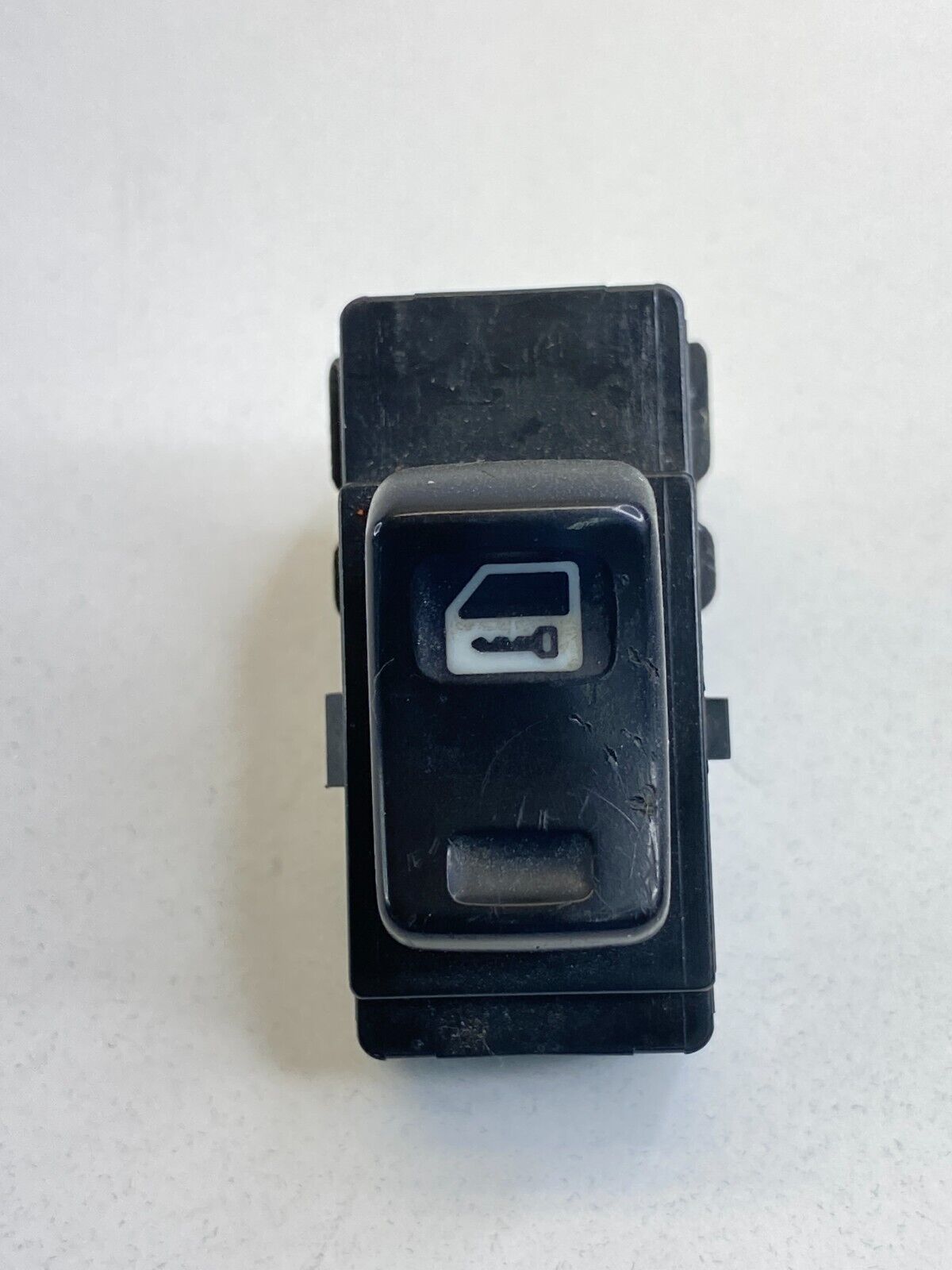 2000 2001 2002 2003 Nissan Maxima Font Door Lock Switch Control Button Assembly