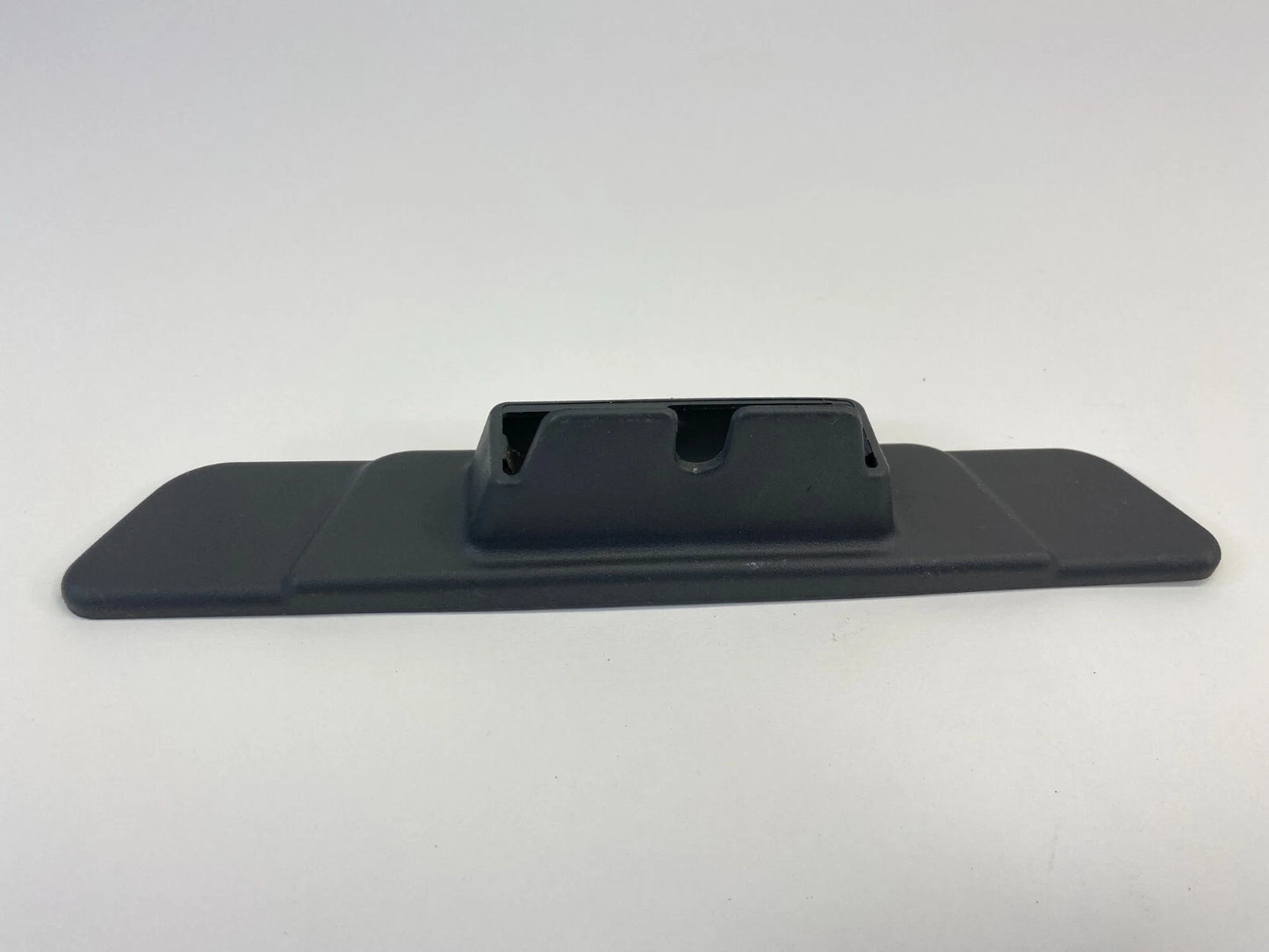 2003 2004 SAAB 9-3 REAR LICENSE PLATE LIGHT COVER DECK LID FINISH PANEL 12787319