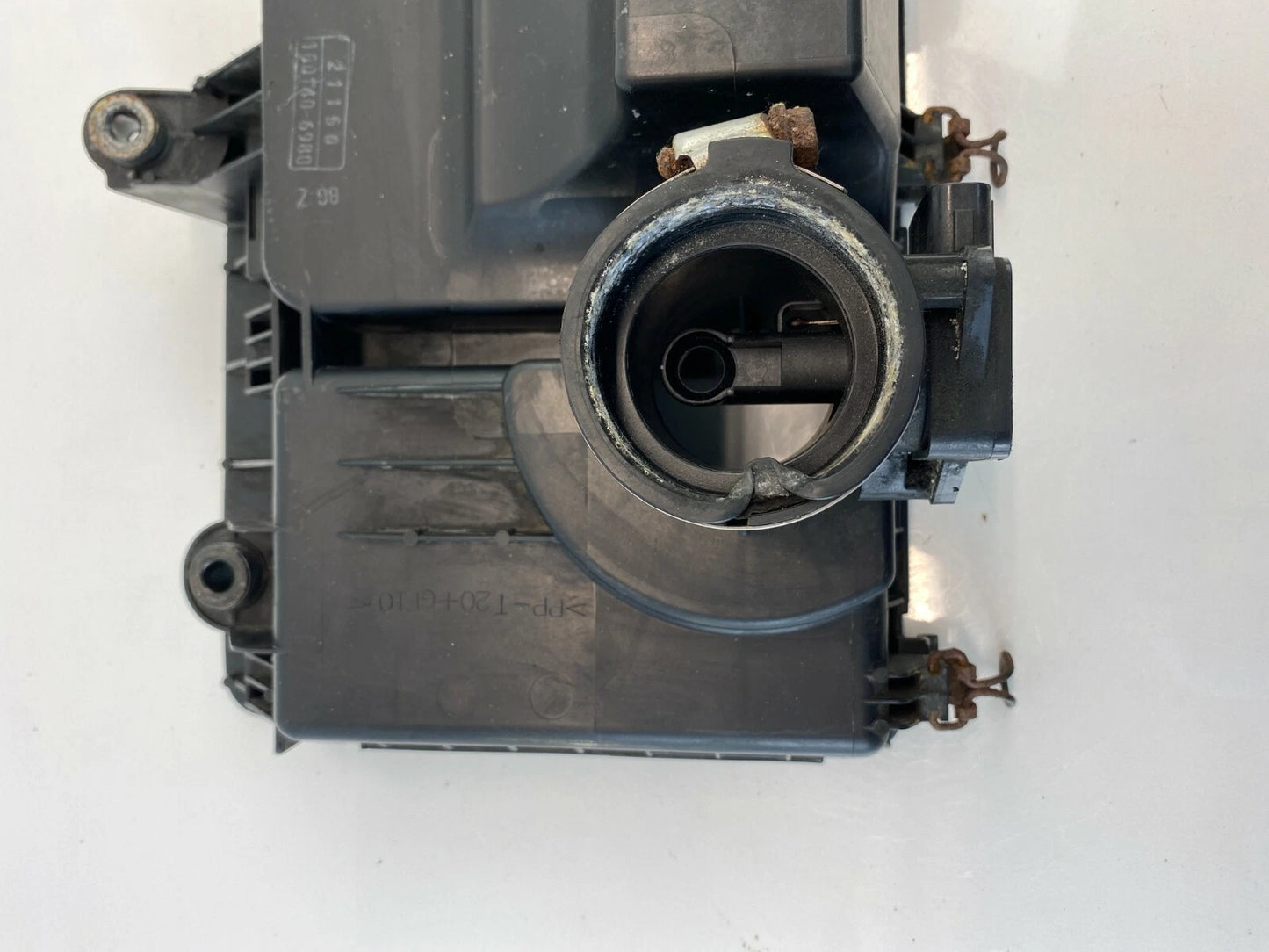 2004-2009 TOYOTA PRIUS 1.5L AIR INTAKE FILTER CLEANER BOX COVER HOUSING ASSEMBLY