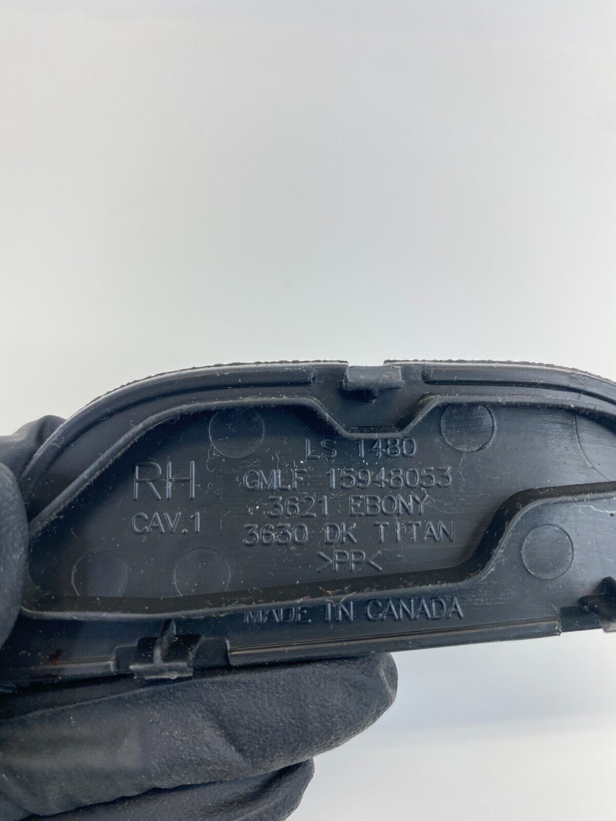 2009-2012 Chevrolet Traverse Front Right Door Armrest Trim Cover Cap OEM