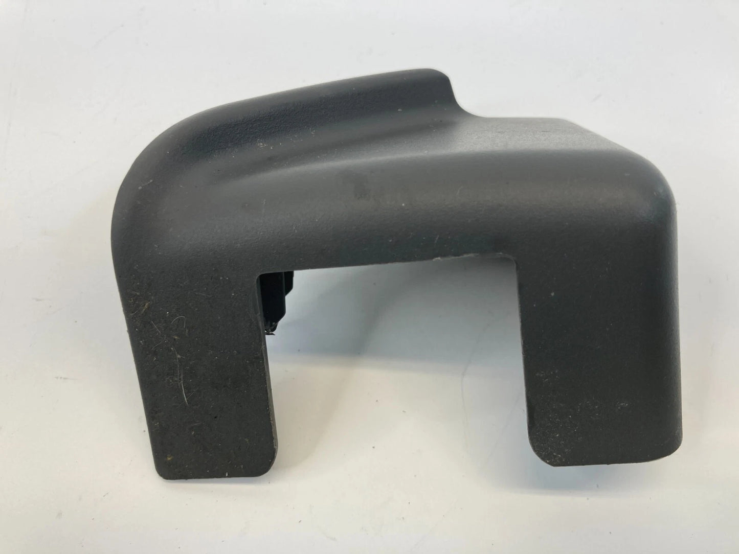 06-12 FORD FUSION FRONT RIGHT SEAT FORWARD FOOT COVER BEZEL 6E53-54130A02 OEM