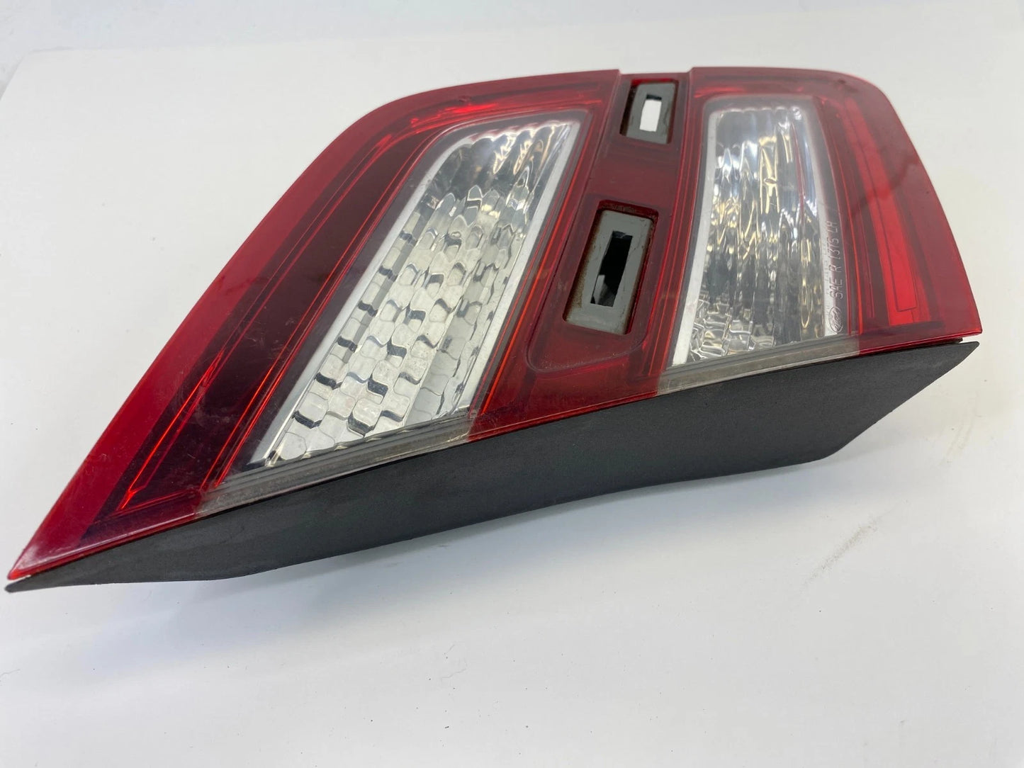 2013-2019 FORD POLICE INTERCEPTOR SEDAN TRUNK LID LEFT SIDE BACKUP LAMP ASSY