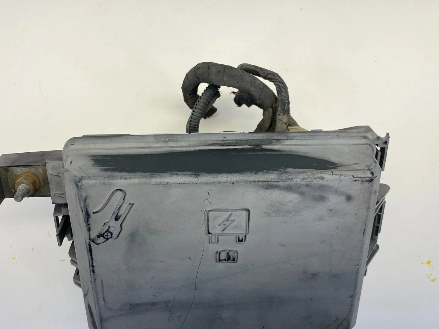 2010 CHRYSLER 300 CHARGER 2.7L TIPM TOTALLY INTEGRATED POWER MODULE FUSE BOX OEM