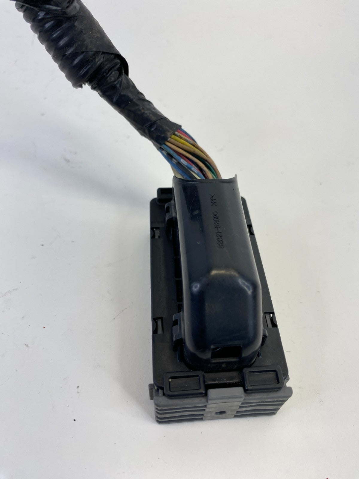 2011 11 Toyota Avalon 3.5L V6 AT FWD ABS Brake Pump Plug Pigtail Connector OEM