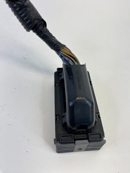 2011 11 Toyota Avalon 3.5L V6 AT FWD ABS Brake Pump Plug Pigtail Connector OEM