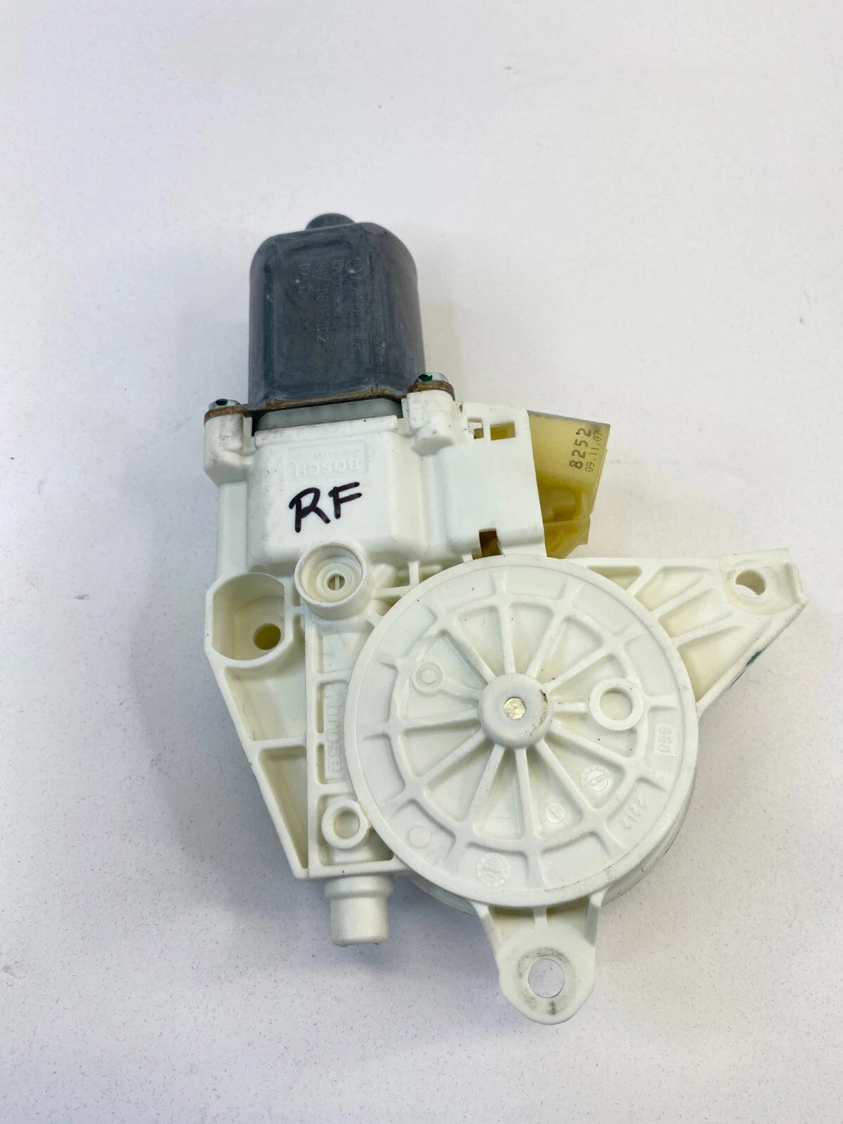 2006-2012 MERCEDES-BENZ R350 FRONT RIGHT SIDE DOOR POWER WINDOW MOTOR A251820084