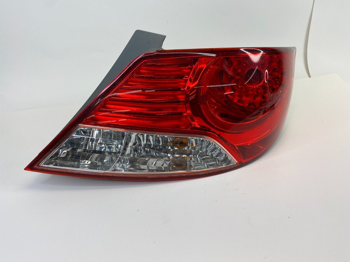 2012-2014 Hyundai Accent GLS Rear Right Passenger Side Tail Light Lamp Taillight