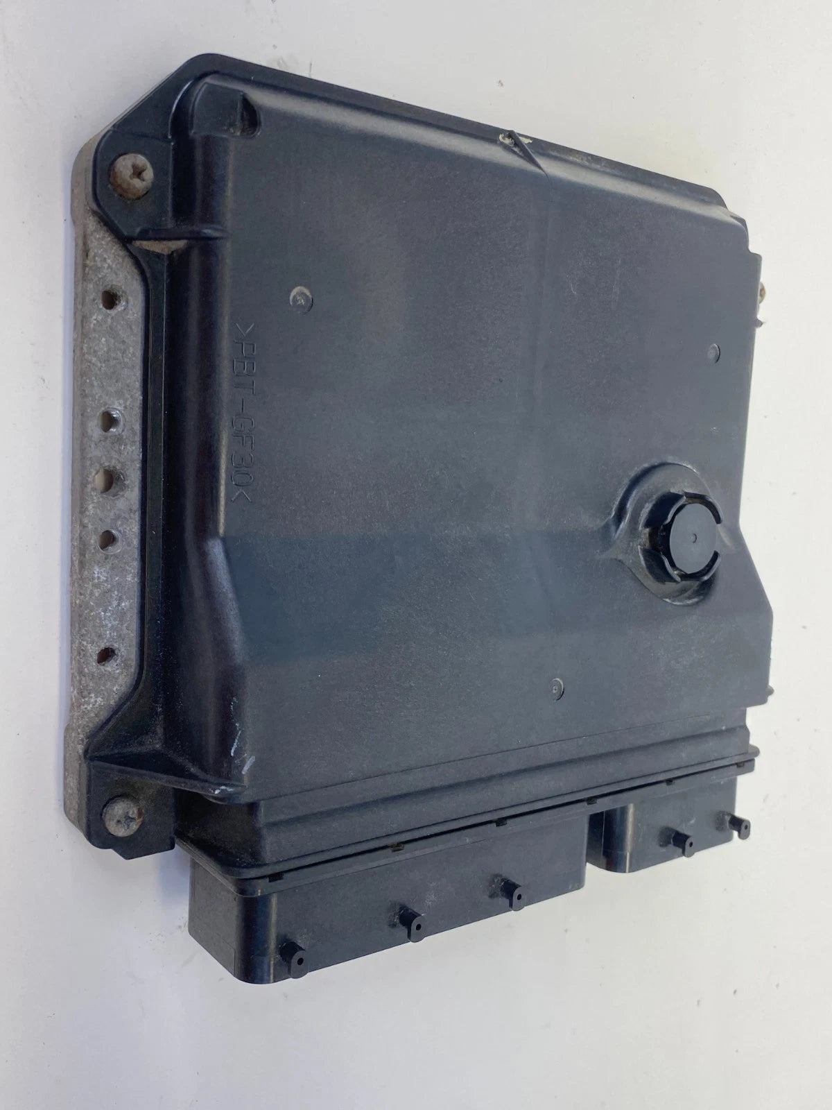 2009-2011 TOYOTA YARIS HTCHBCK 1.5L L4 AT ENGINE CONTROL MODULE ECM 89661-52L70
