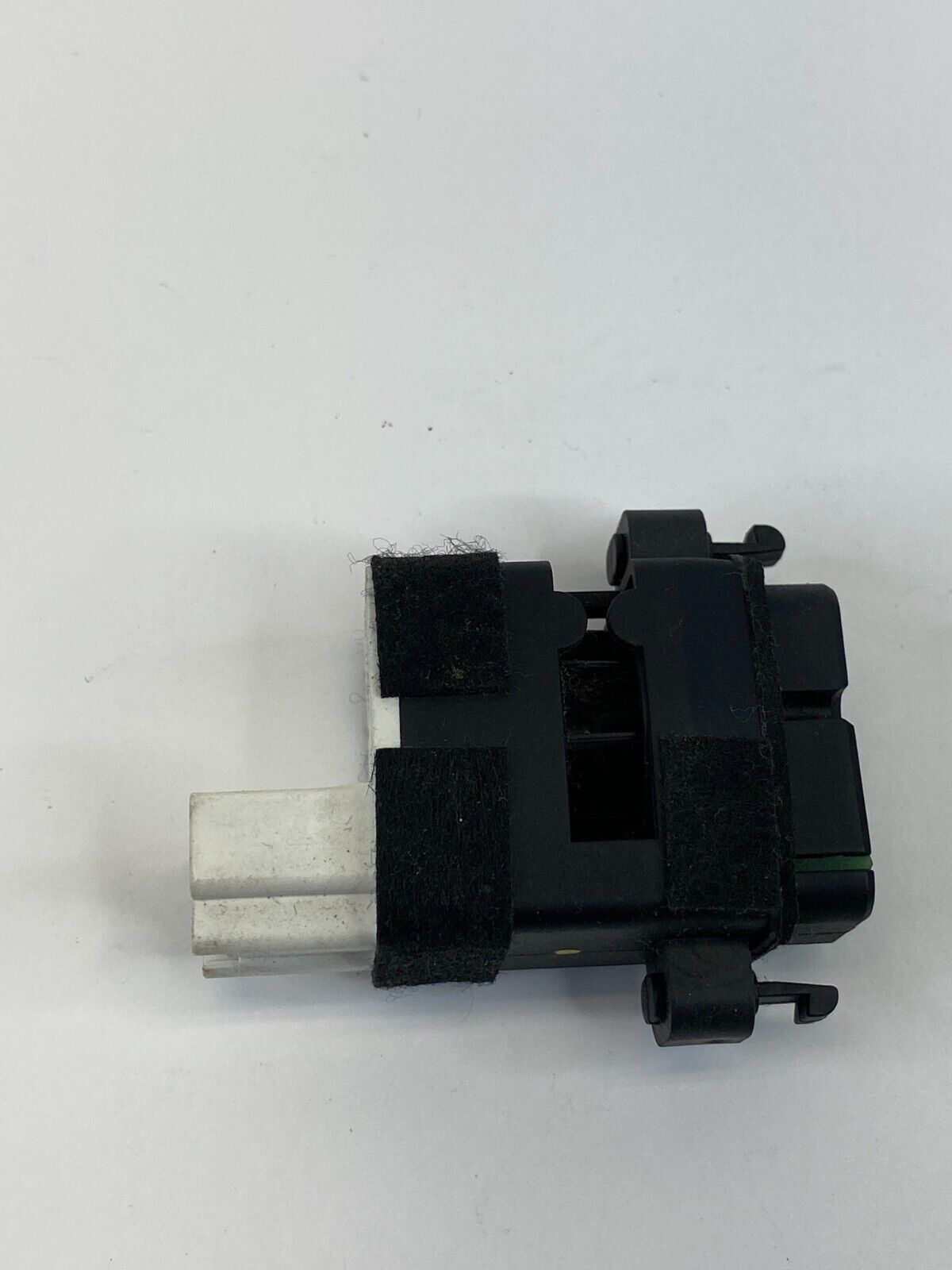 2014-2019 Ford Police Interceptor Utility Cabin Temperature Sensor EB53-19T562-A