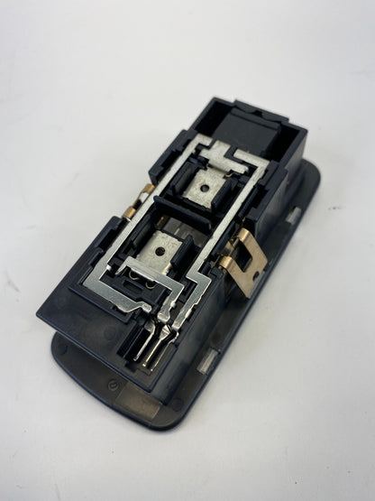 2003-2008 Infiniti XF35 Rear Left Roof Overhead Console Dome Map Light Lamp