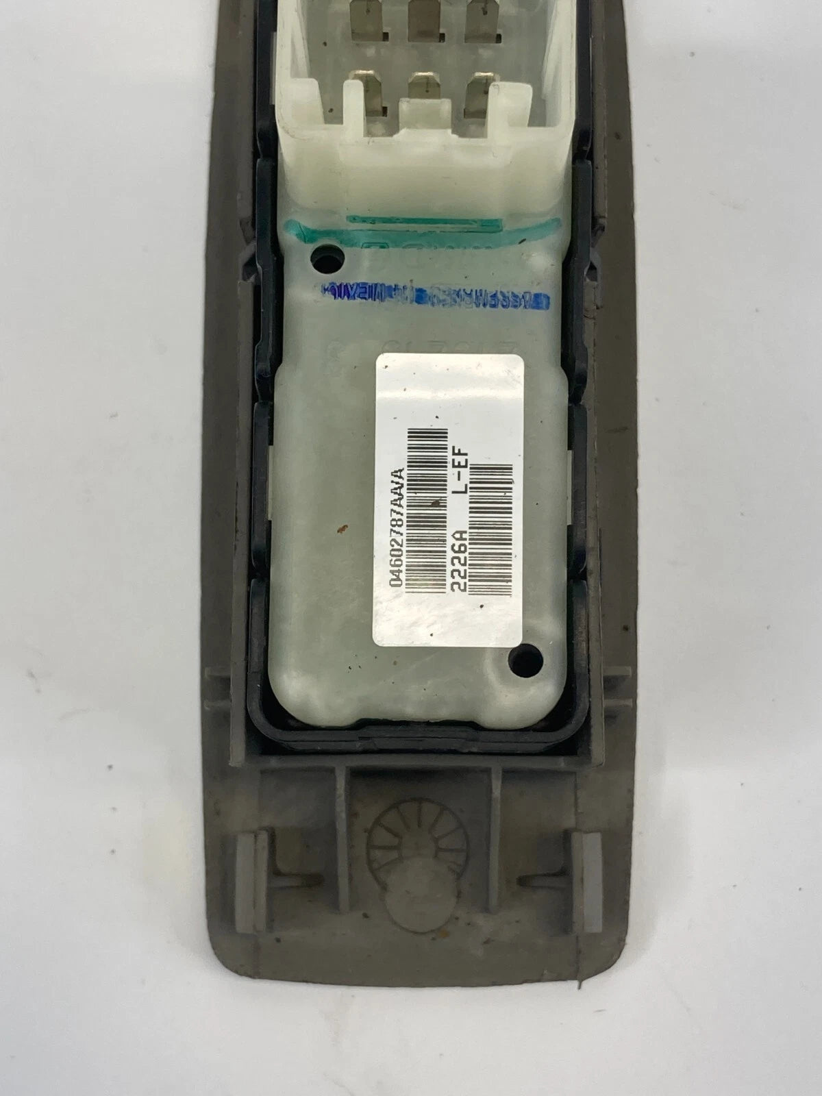 2007 07 JEEP COMMANDER REAR RIGHT SIDE DOOR WINDOW SWITCH 04602787AA OEM