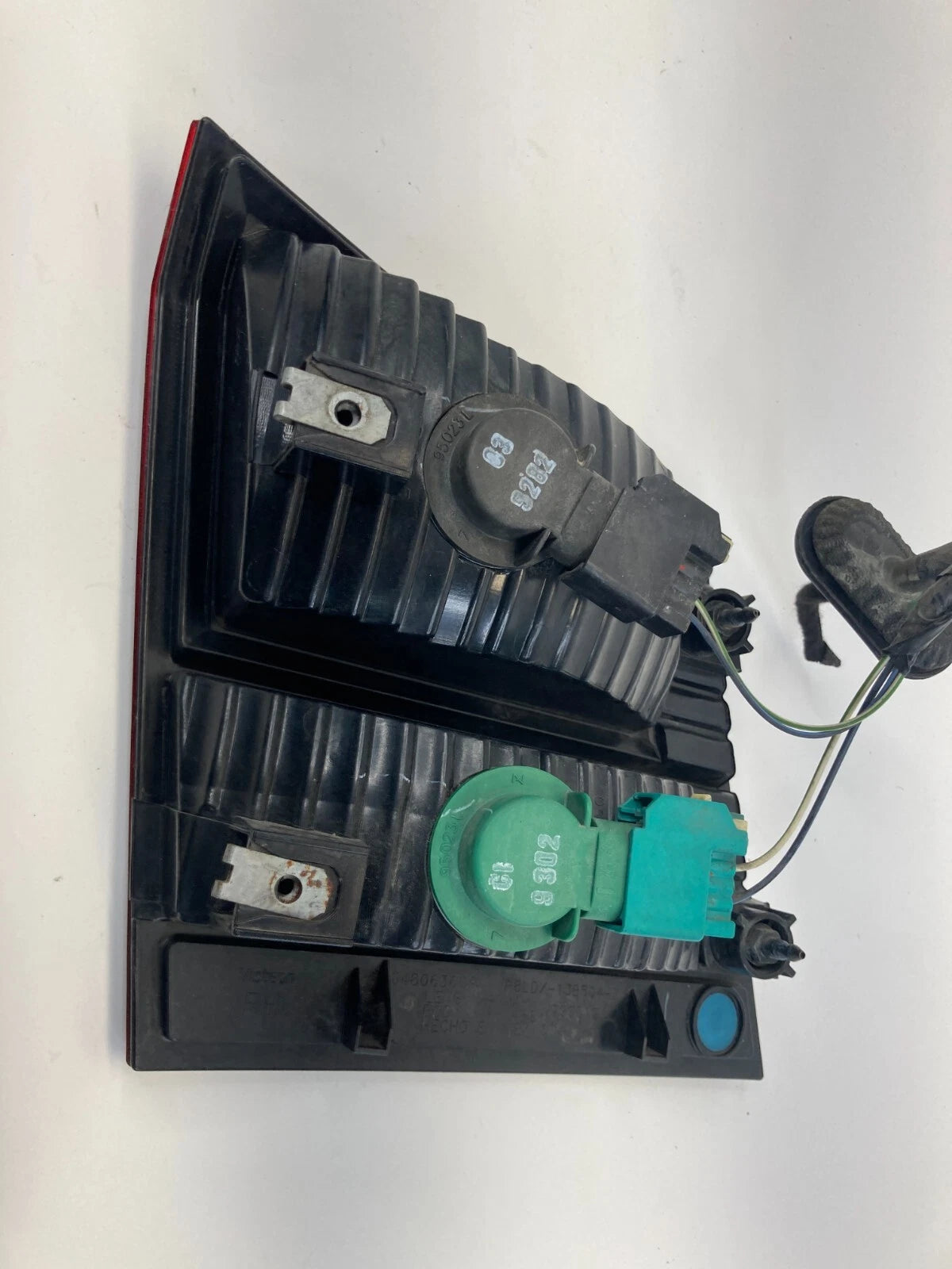 2009-2020 DODGE JOURNEY RIGHT PASSENGER SIDE INNER TRUNK TAILLIGHT 04806368A OEM