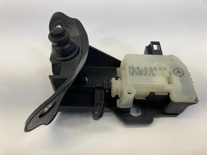 2006-2011 MERCESDES-BENZ CLS500 FUEL RELEASE LOCKING MOTOR ACTUATOR 2518200197