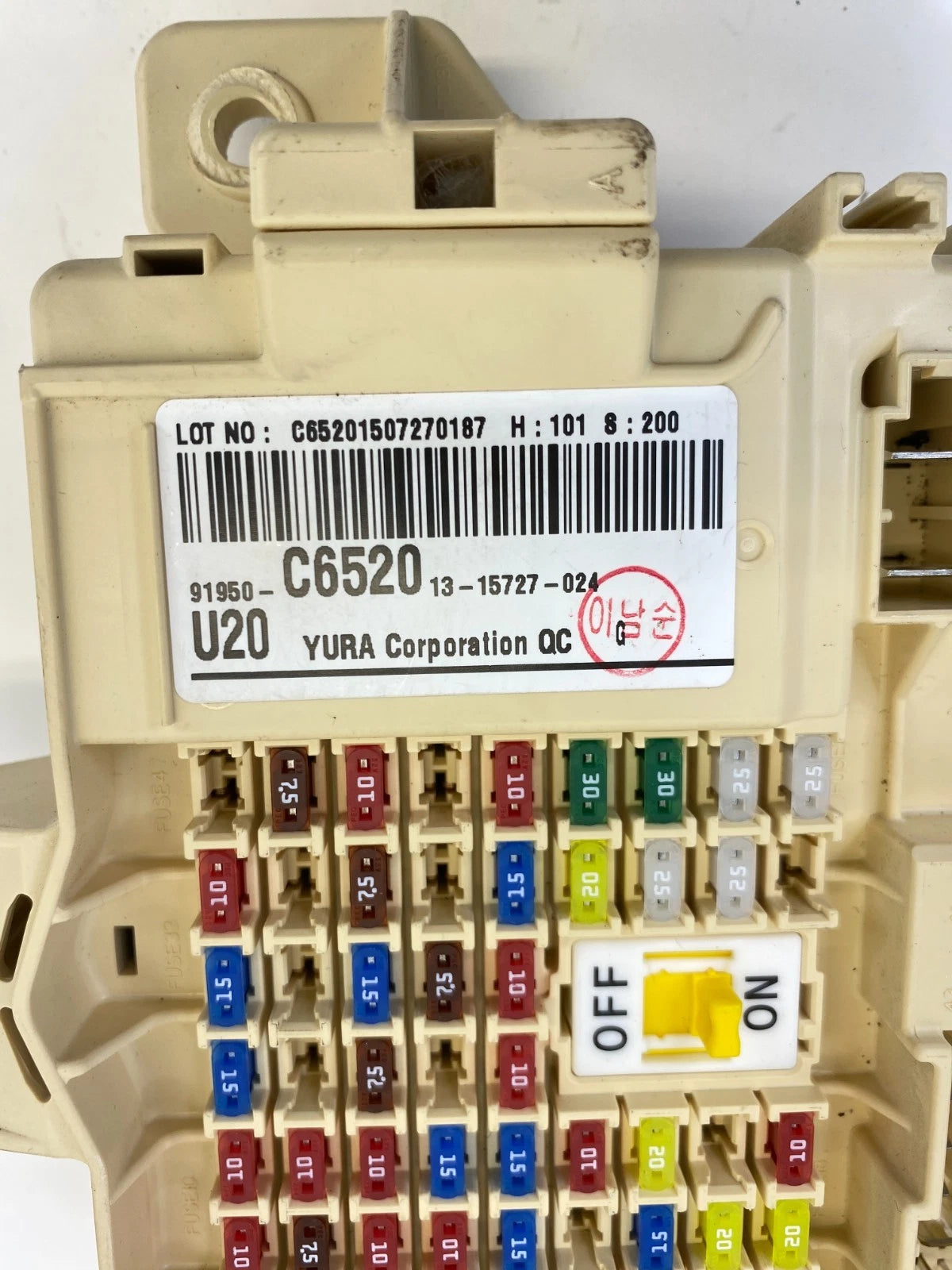 2016-2018 KIA SORENTO 2.4L L4 AT INTERIOR CABIN FUSE RELAY BOX BLOCK 91950-C6520