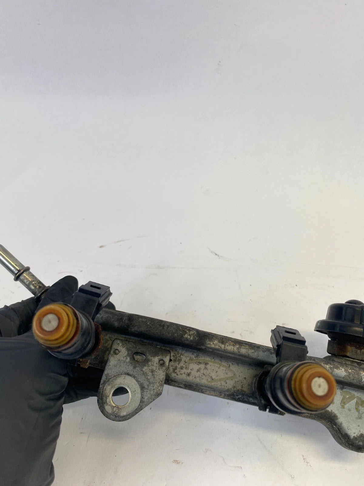 08-12 HONDA ACCORD 2.4L FWD ENGINE FUEL RAIL W/ 4 FUEL INJECTORS R45L590-545103